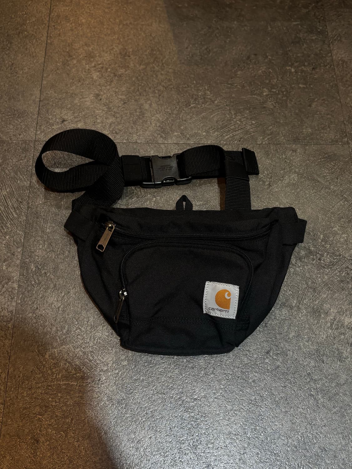 칼하트 힙색 크로스백 가방  상품이미지2