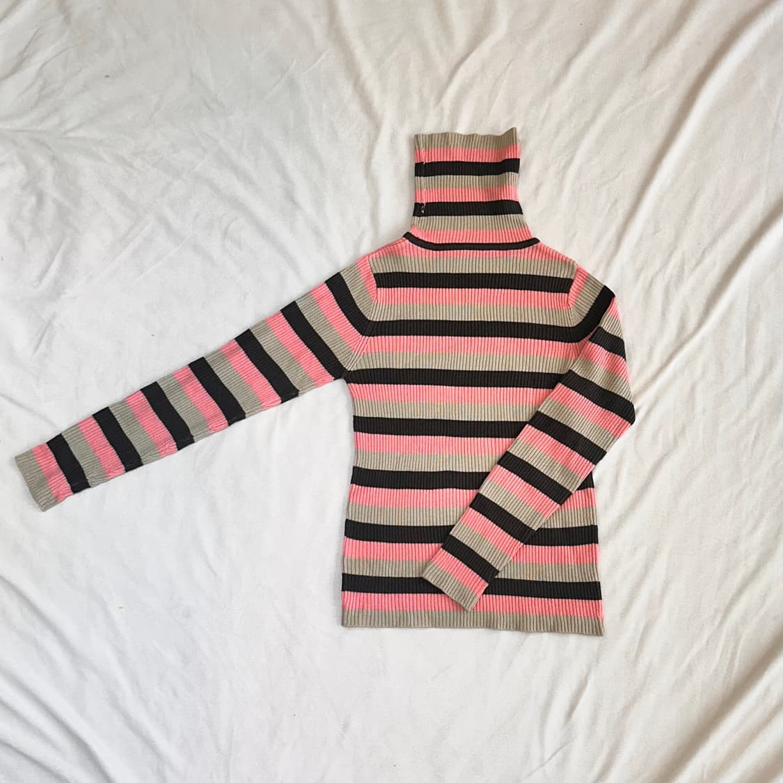 줄무늬 골지 목폴라 니트 상품이미지3