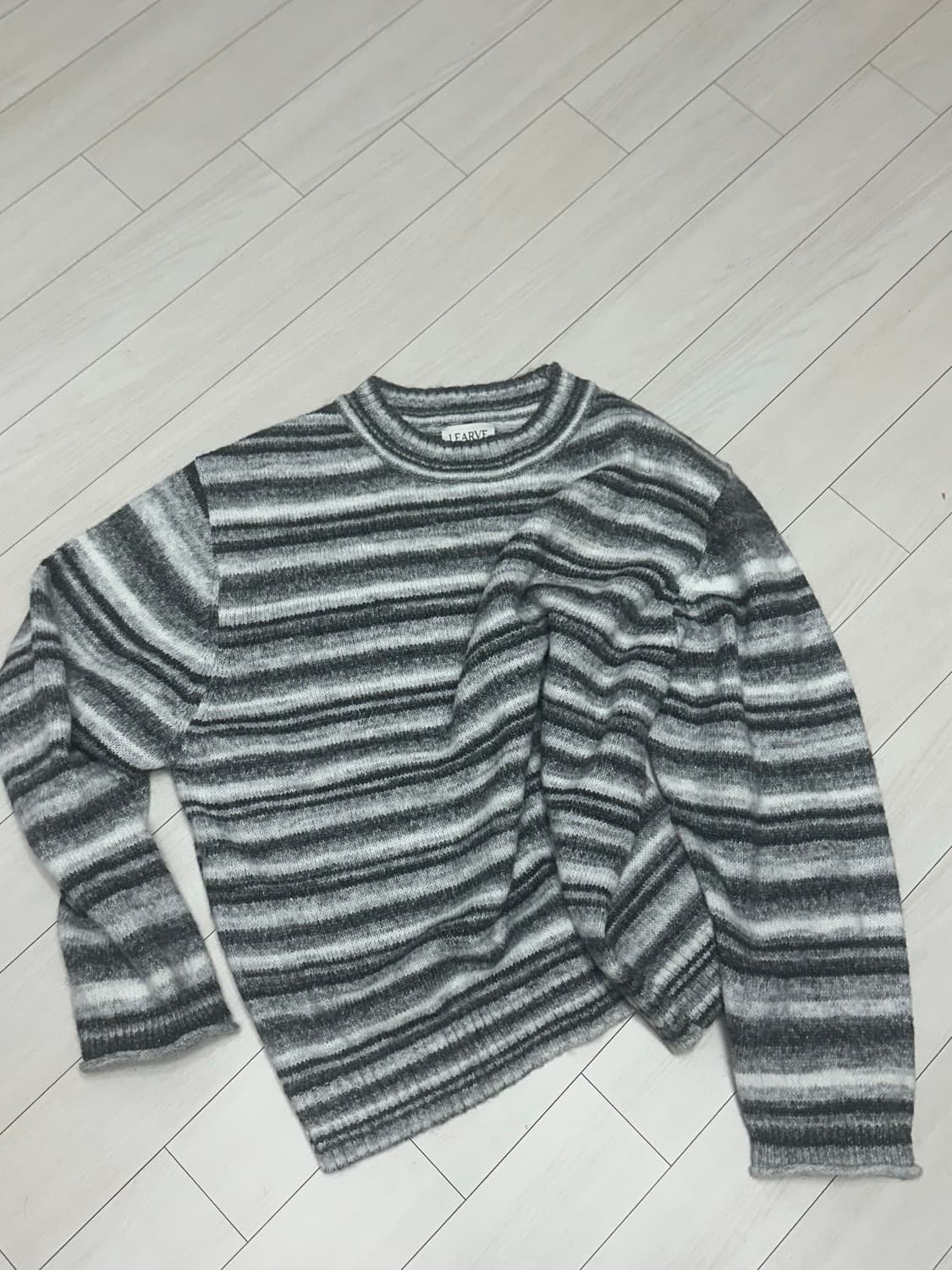 르아브 스트라이프 니트 상품이미지1