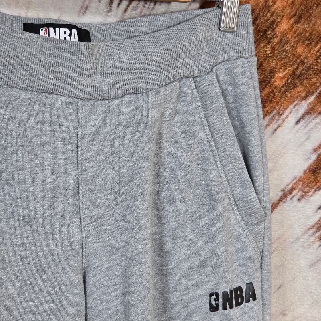 엔비에이 그레이 트레이닝 팬츠 상품이미지2