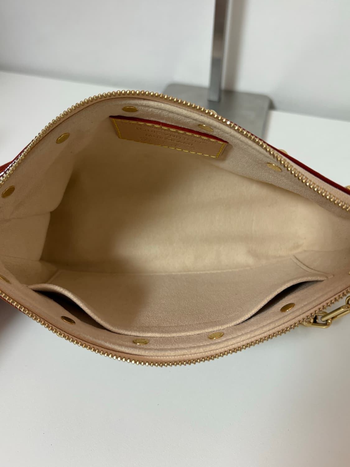 루이비통 무라카미다카시 멀티컬러 포쉐트 2025ver 상품이미지7