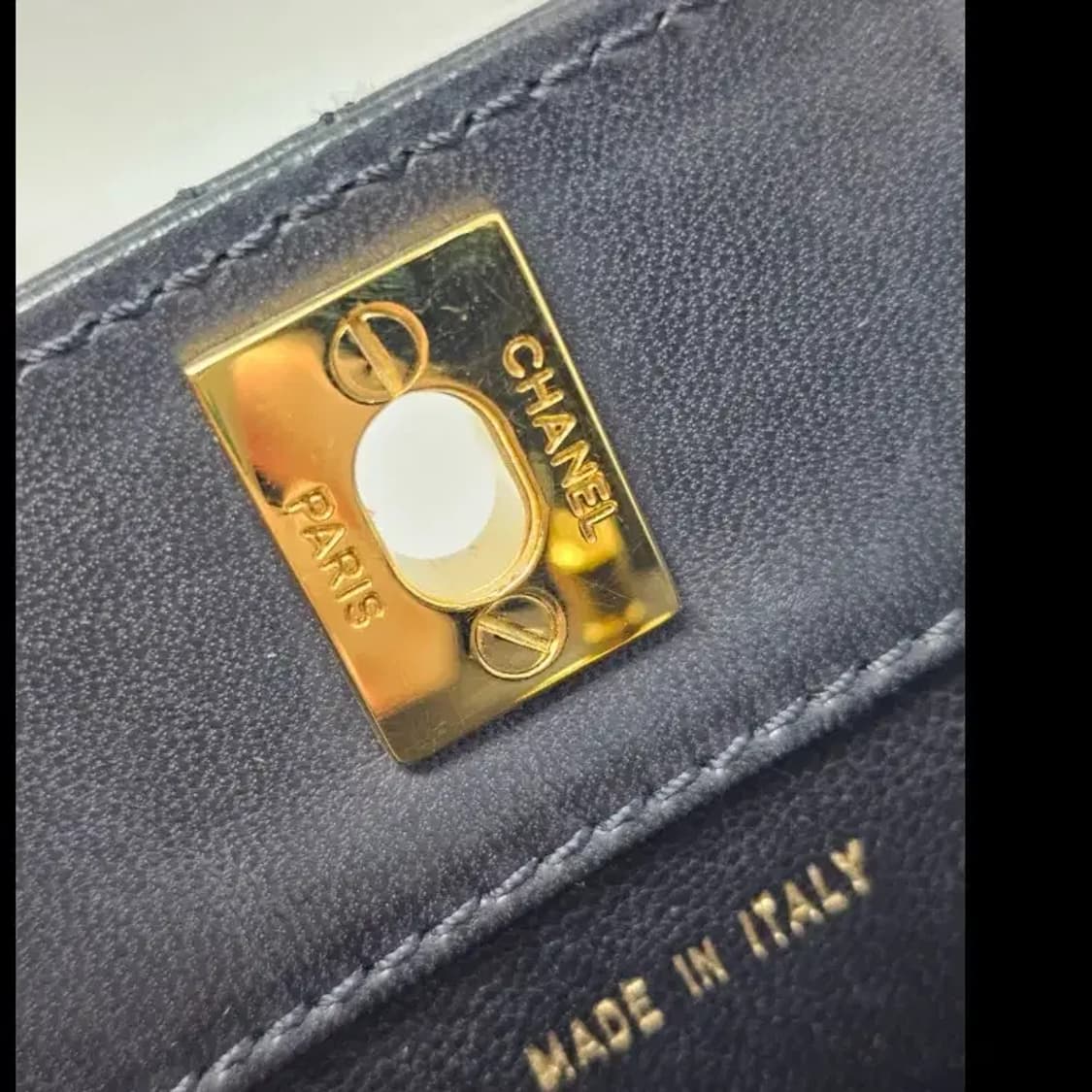샤넬 퀼팅 숄더백 블랙 상품이미지10