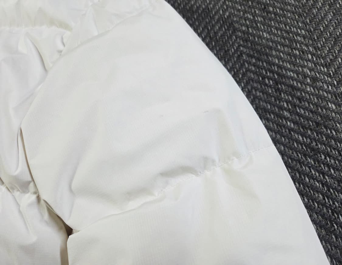 캘빈 클라인 CK 아이보리 푸퍼 숏패딩 상품이미지9