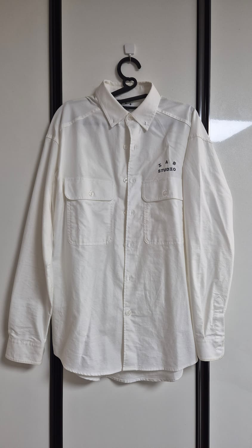 IAB 화이트셔츠 상품이미지1