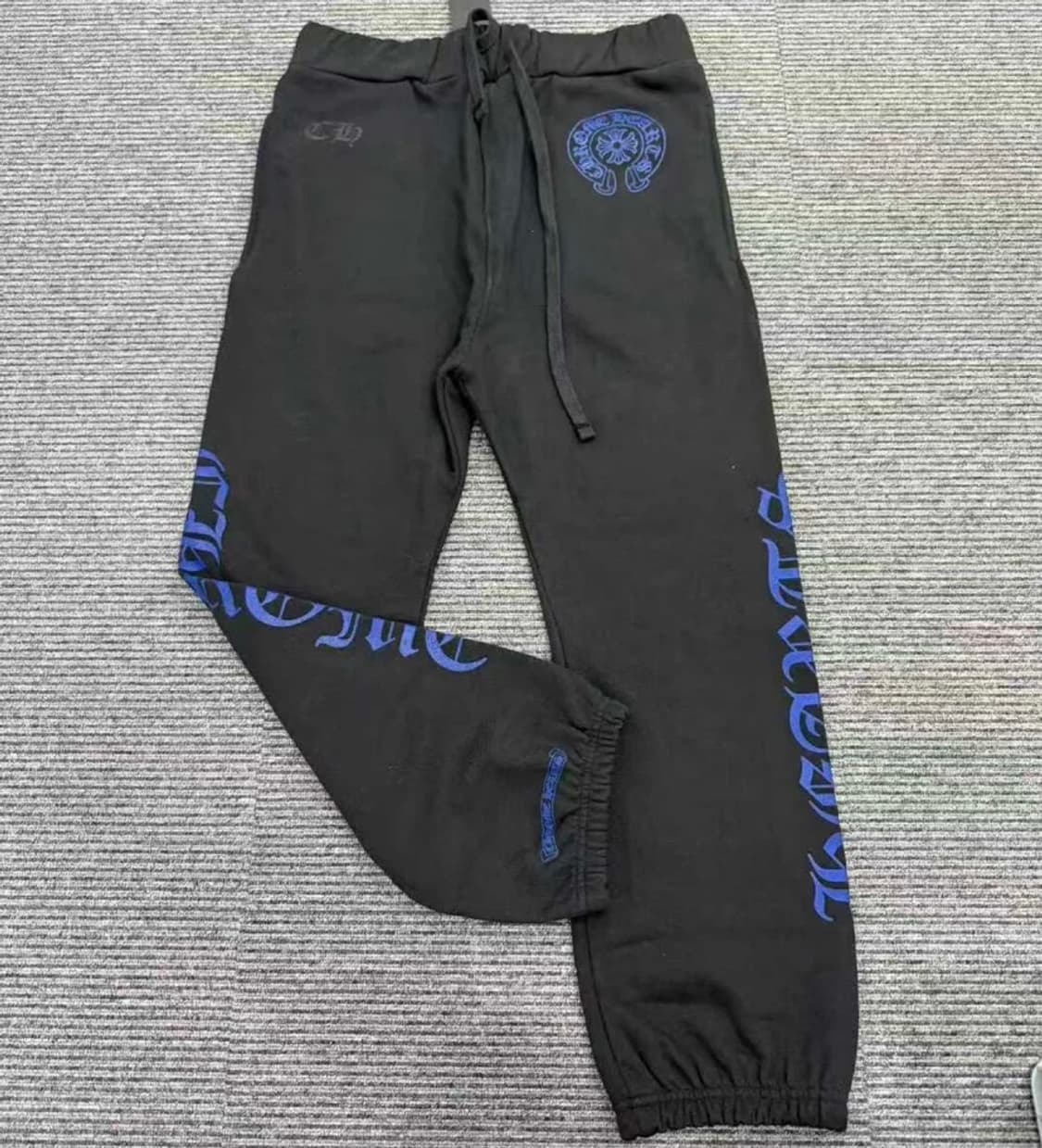 [새상품] 크롬하츠 블루 스크립트 스웨트팬츠 S 상품이미지1