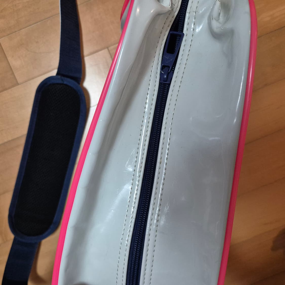 급처) 아디다스 에나멜 백 화이트 핑크 스포티 러블리 데일리 상품이미지4