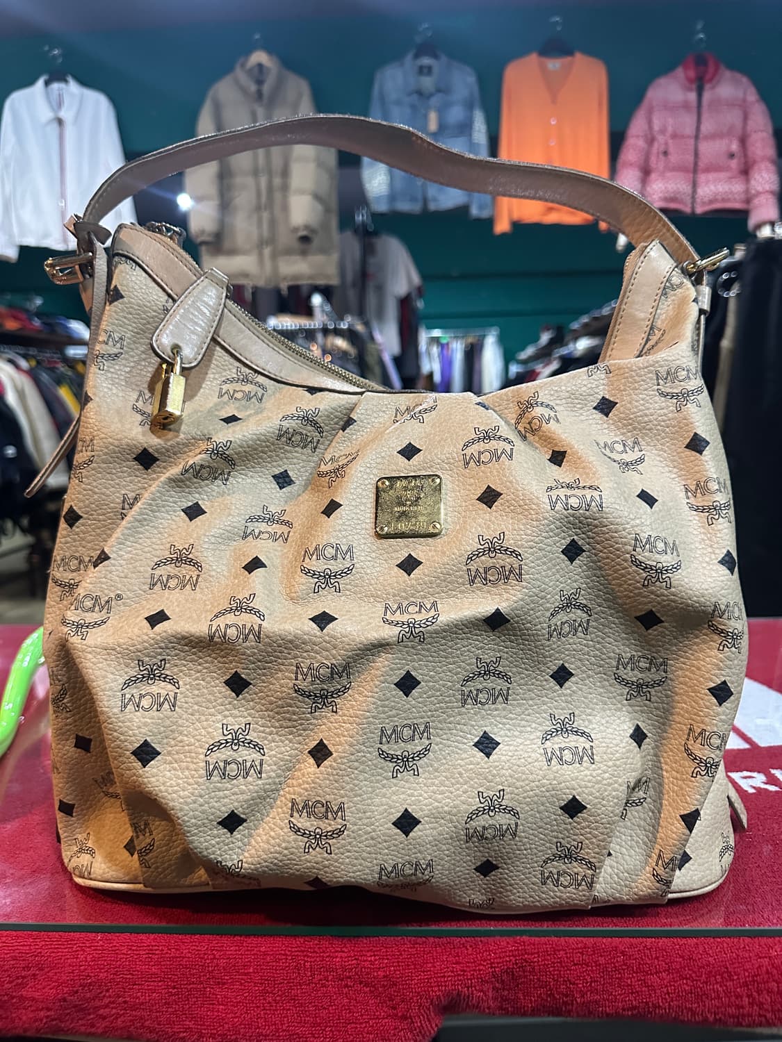 MCM 아이보리 숄더백 상품이미지1