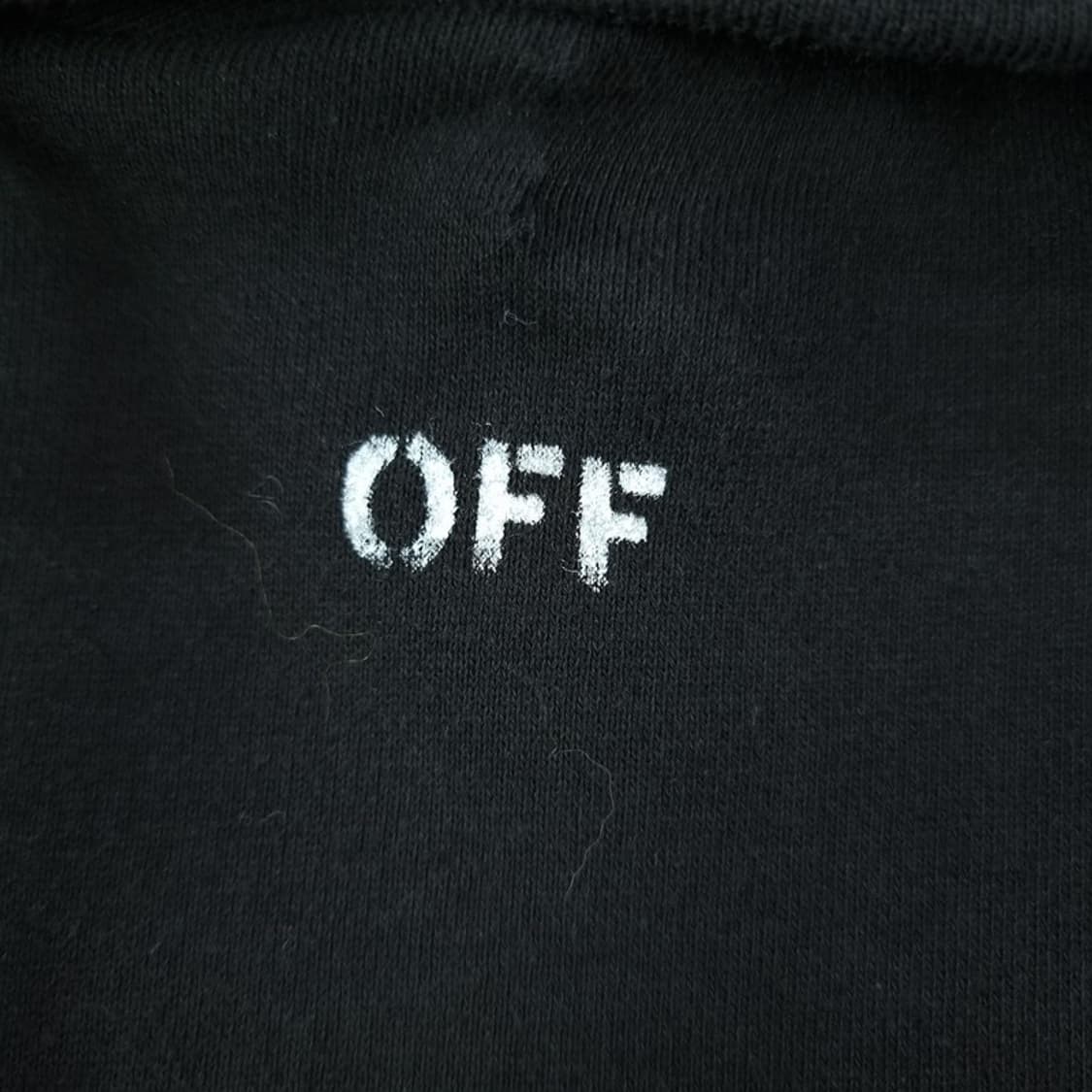 [오프화이트] 에로우 빅로고 오버핏 후드티 블랙 P01546 상품이미지4