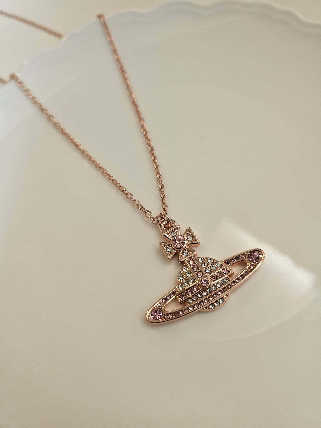 비비안웨스트우드 업사이클링 로즈골드 큐빅  목걸이 상품이미지1