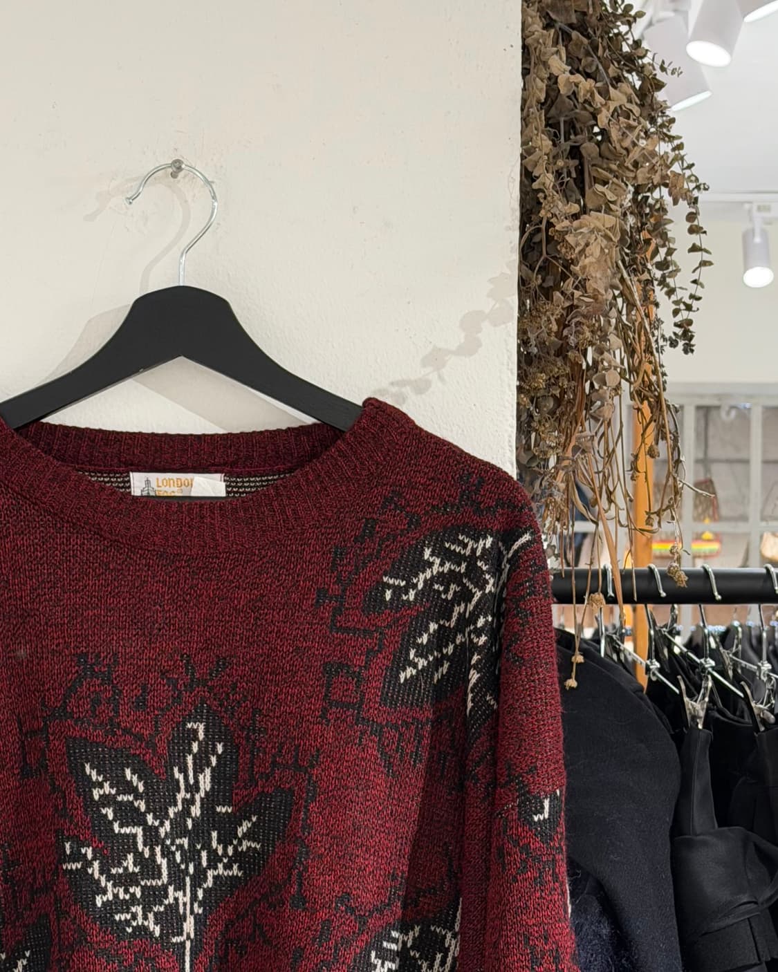 런던포그 버건디 리프 프린트 패턴 니트 스웨터 상품이미지3