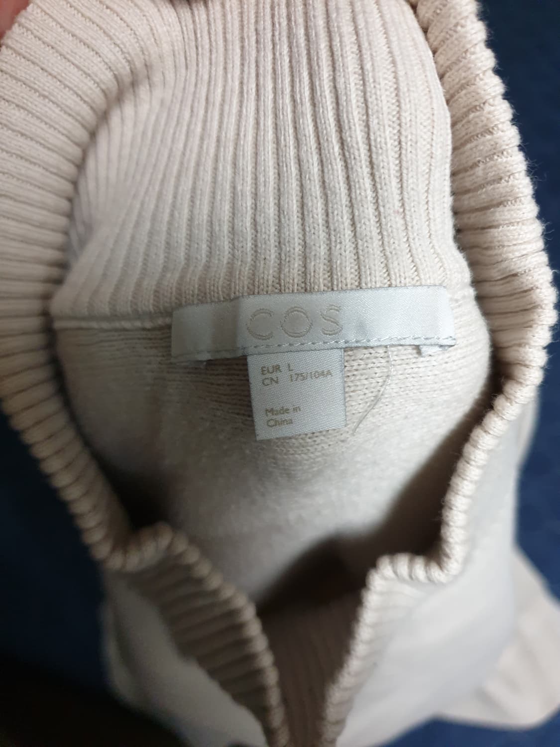COS 목폴라 울 긴팔 니트 아이보리 (L) 상품이미지2