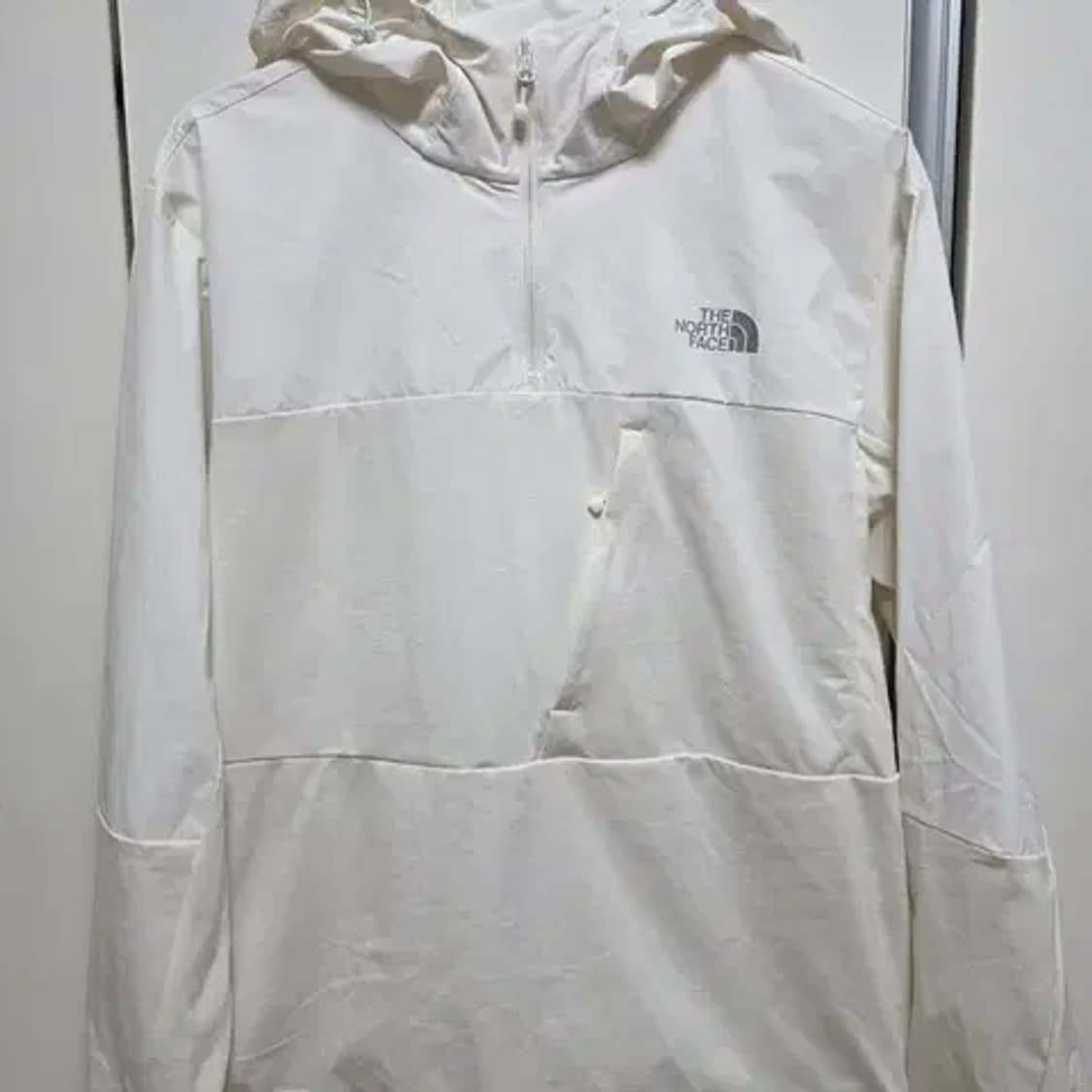 노스페이스 여성 아노락 후두 바람막이 M (화이트) 상품이미지1