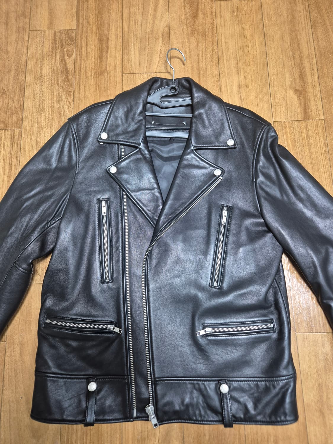 비바스튜디오 라이더 가죽자켓 판매합니다 상품이미지1