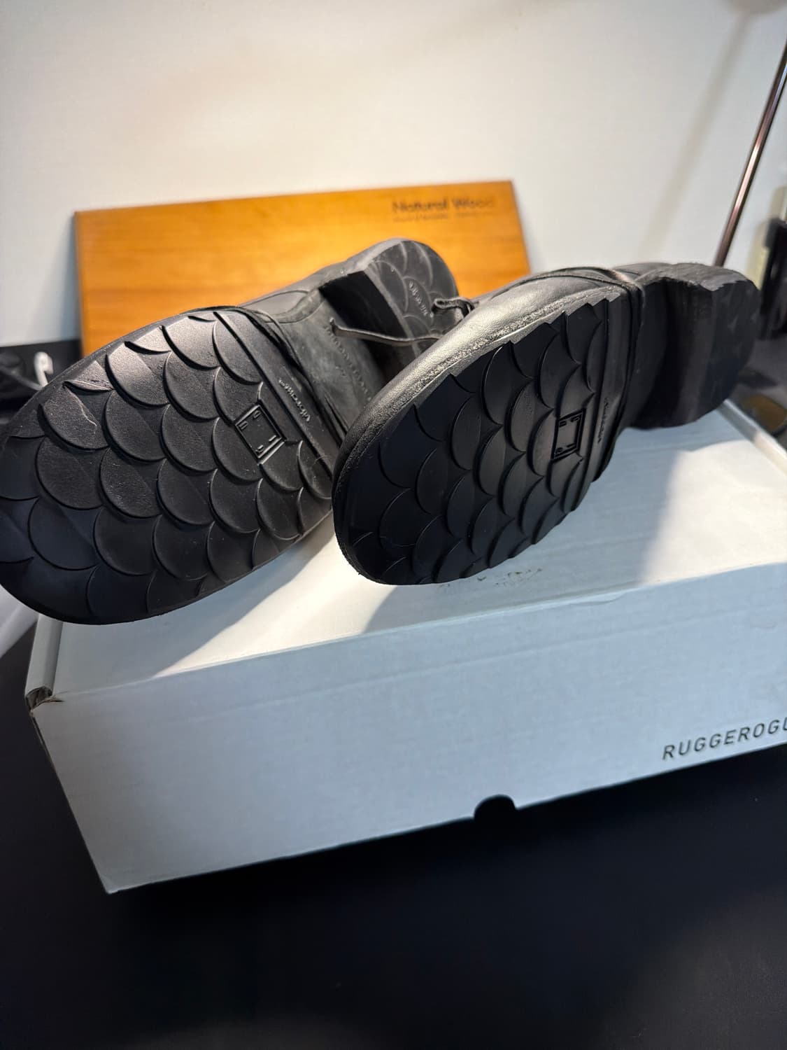 구이디 992x 42사이즈 판매합니다. 상품이미지3