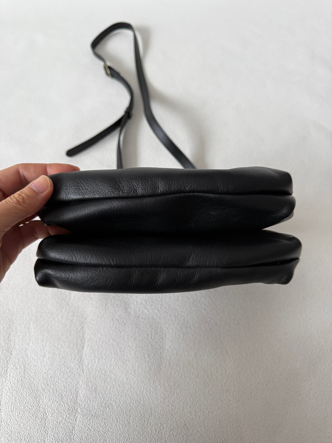 유르트(YURT) 레더 크로스백 상품이미지5