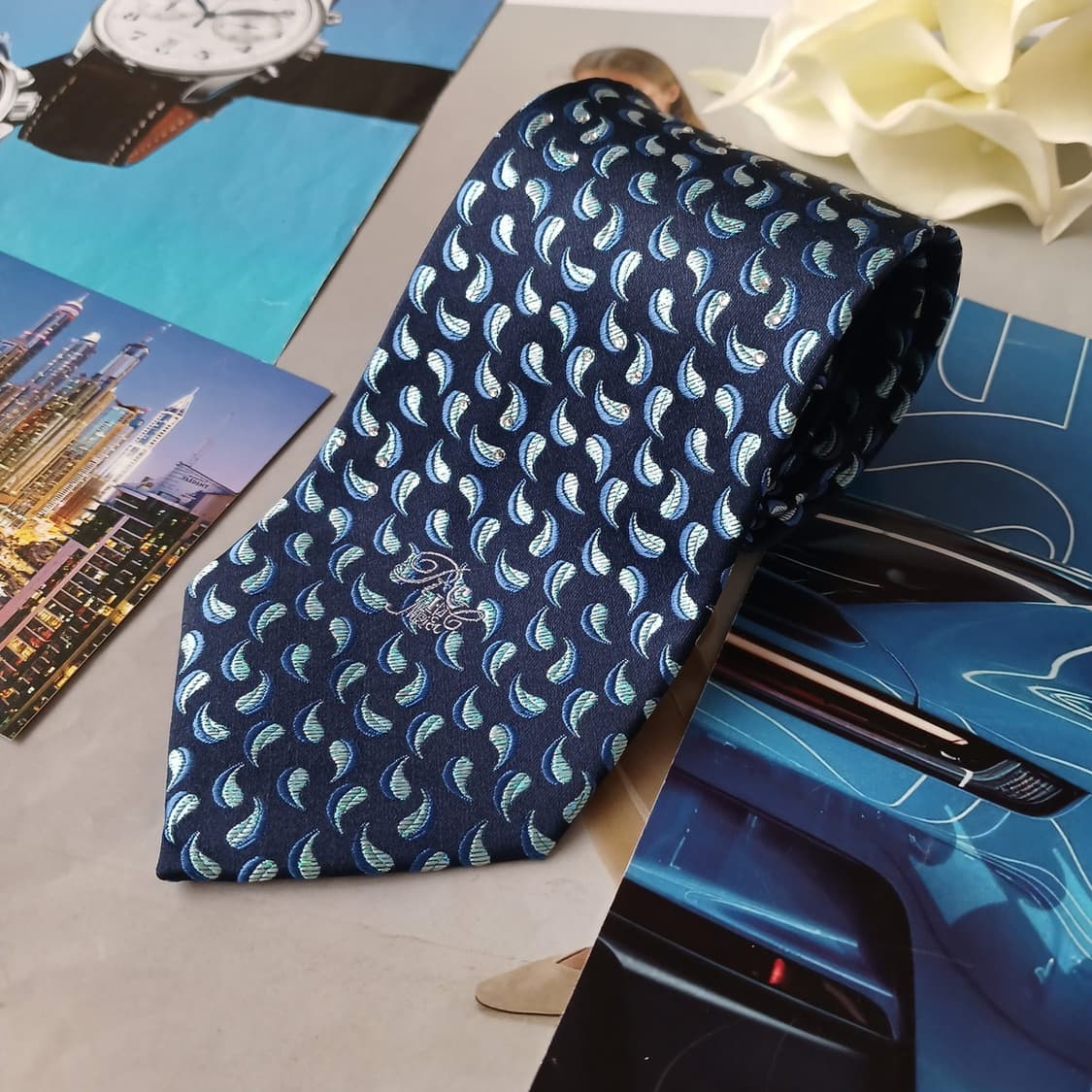 니나리치 실크 네이비 리프 패턴 넥타이 9.1cm A+등급 A18924
 상품이미지2