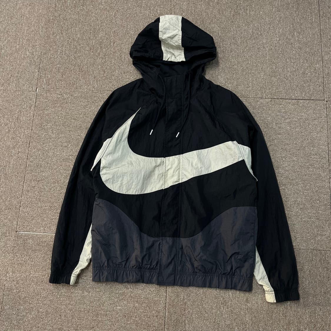나이키 빅스우시 바람막이 상품이미지3