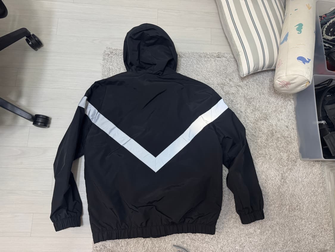 [L] 피오갓 에센셜 리플렉티브 바람막이 상품이미지2