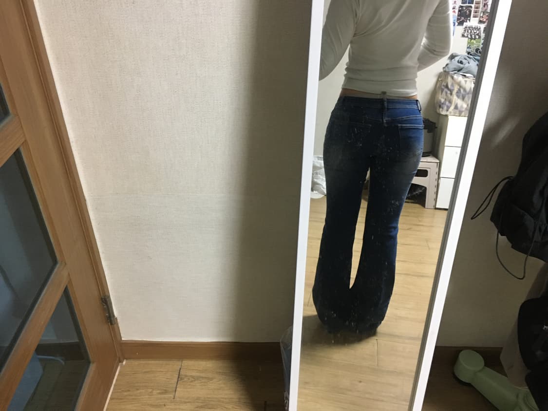 로우라이즈 부츠컷 면데님 상품이미지3