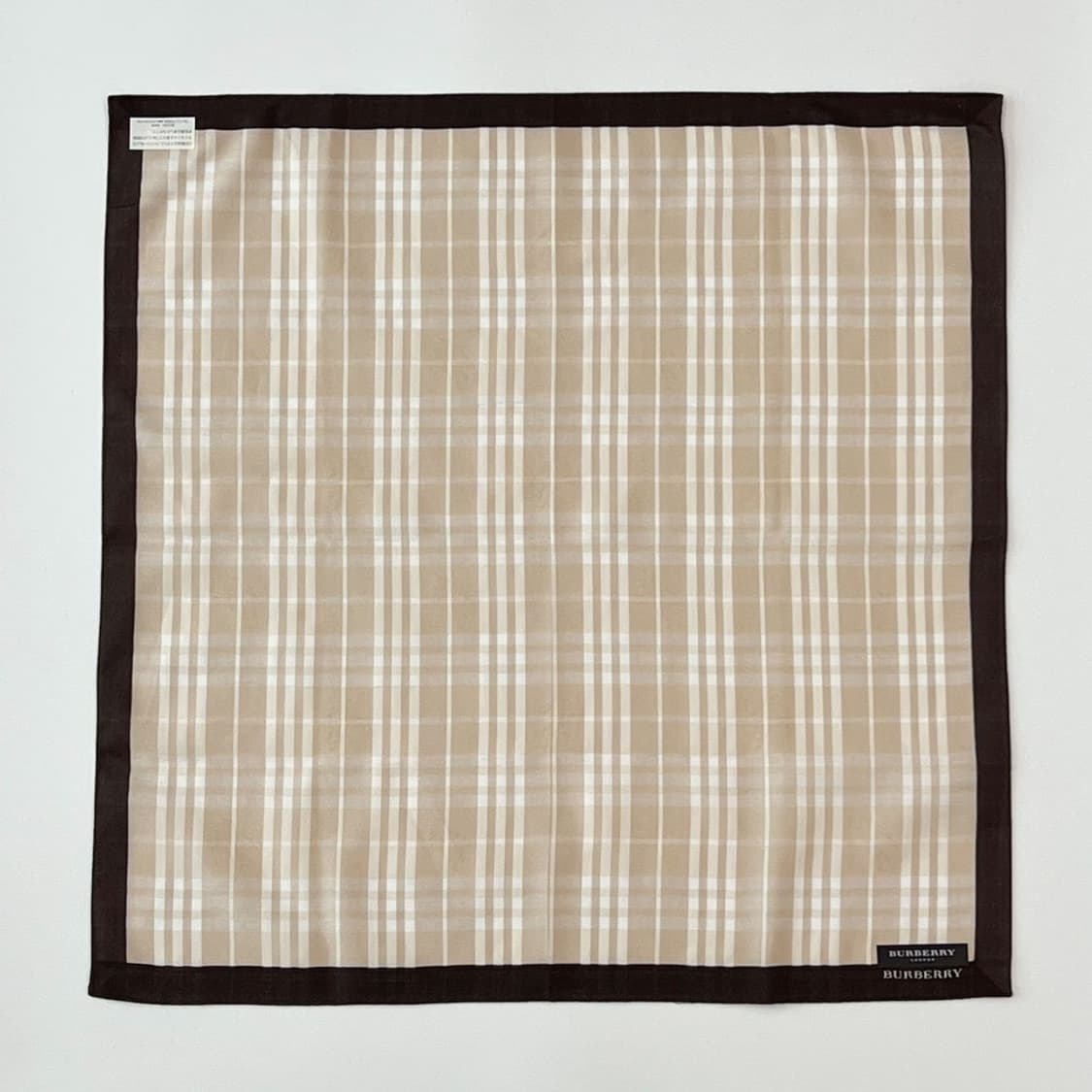 (새상품) burberry /버버리 쁘띠스카프 손수건 상품이미지2