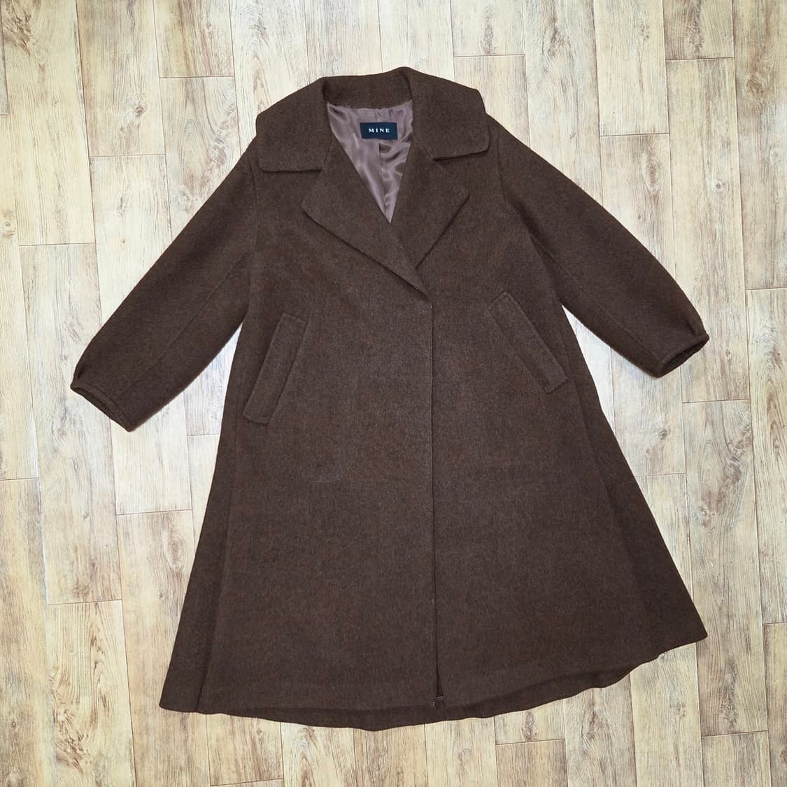 마인(MINE) 라쿤블렌드 와이드카라 핸드메이드코트 프리사이즈 상품이미지3