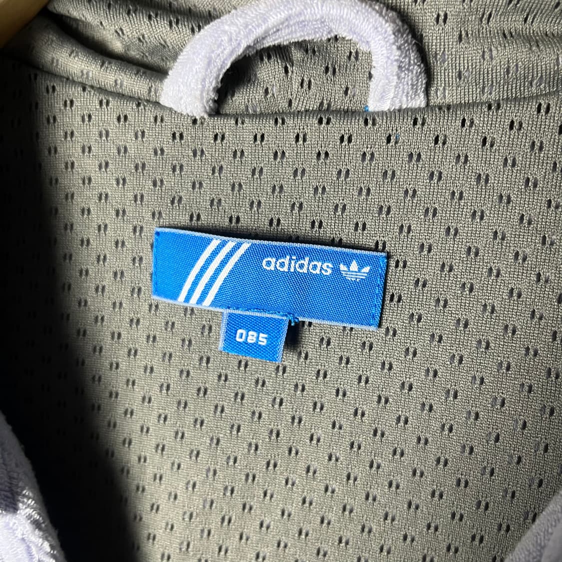 [Adidas] 아디다스 크롭 벨벳 후드 트랙탑 자켓 상품이미지4