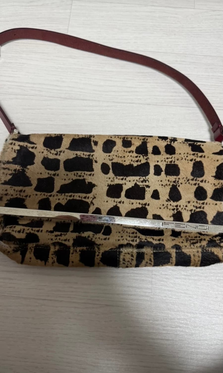 펜디 송치 숄더백 상품이미지3