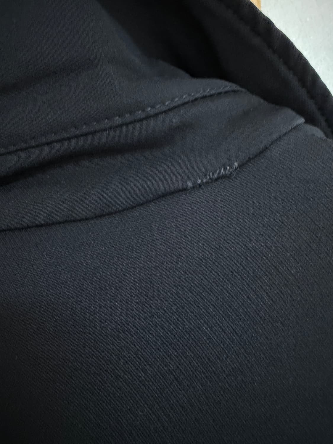 재당근 (50) 22SS 우영미 반팔 폴로 티셔츠 - 블랙 상품이미지6