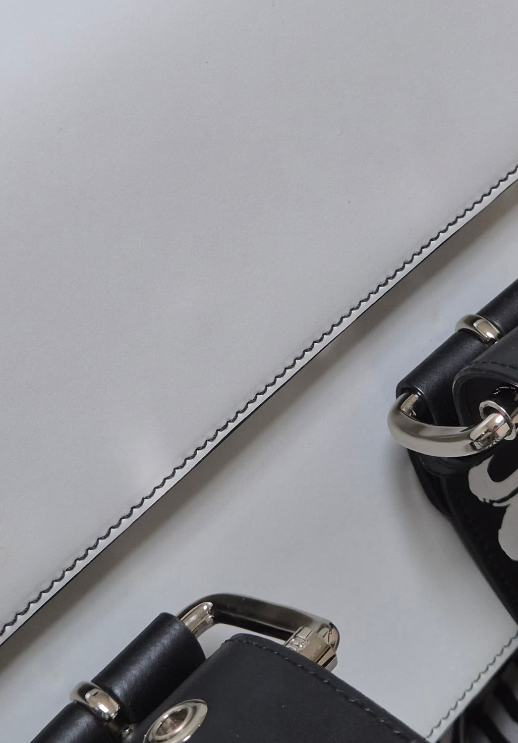 비비안웨스트우드 알렉스 미디움 백 (스트랩, 더스트백 포함) 상품이미지7