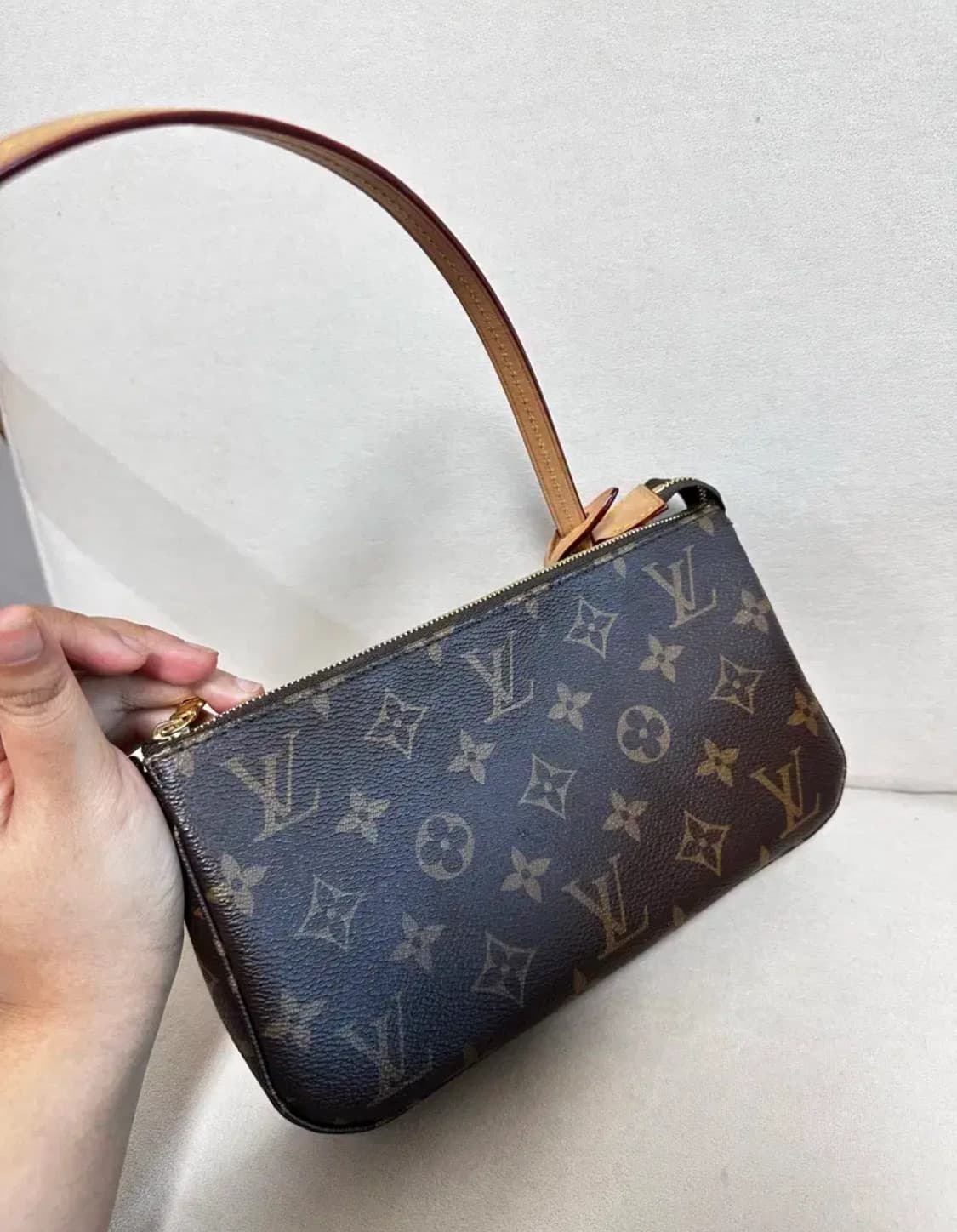 루이비통 포쉐트 악세수아 nm 상품이미지4