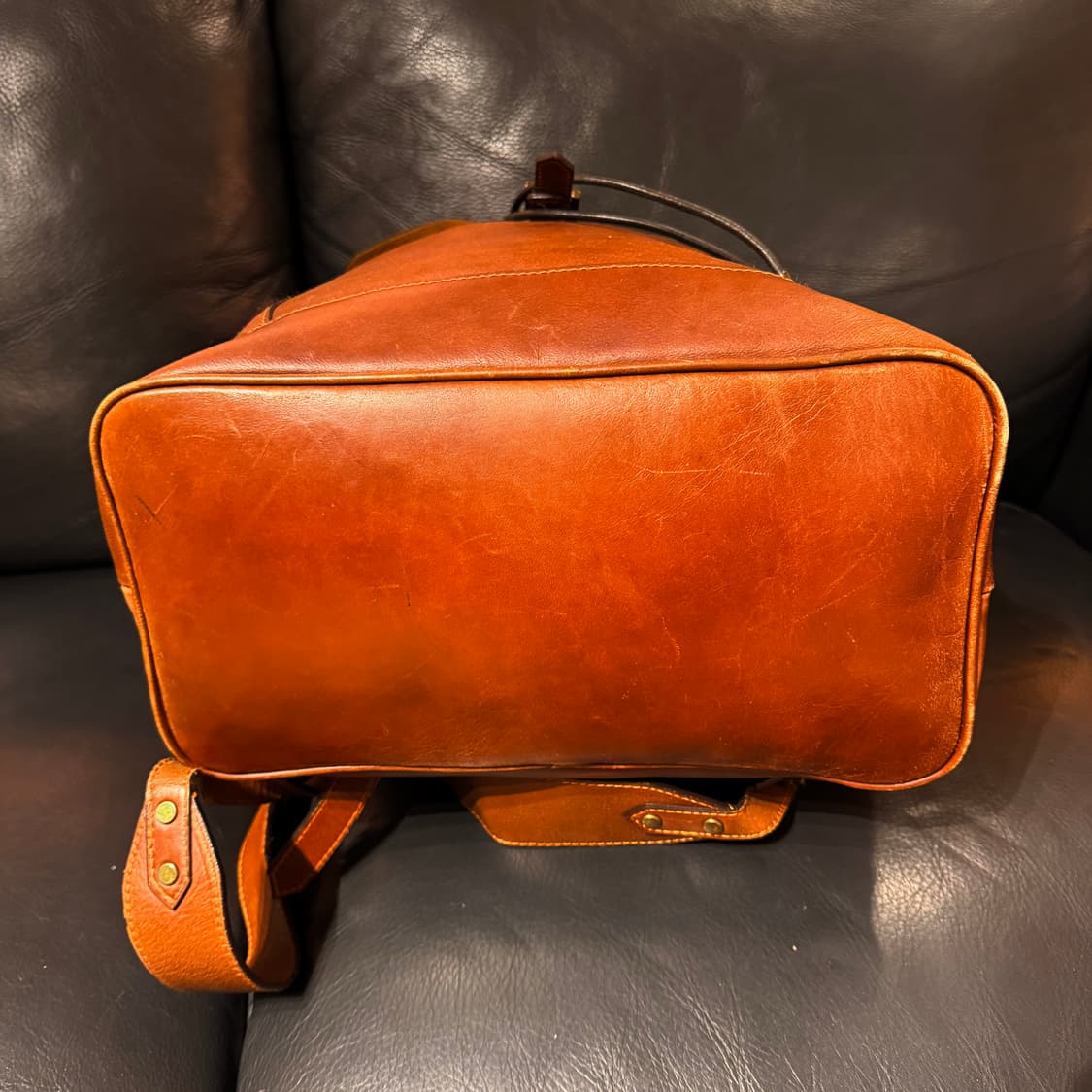 빈티지 오일풀업 카우레더 럭색 백팩 상품이미지8