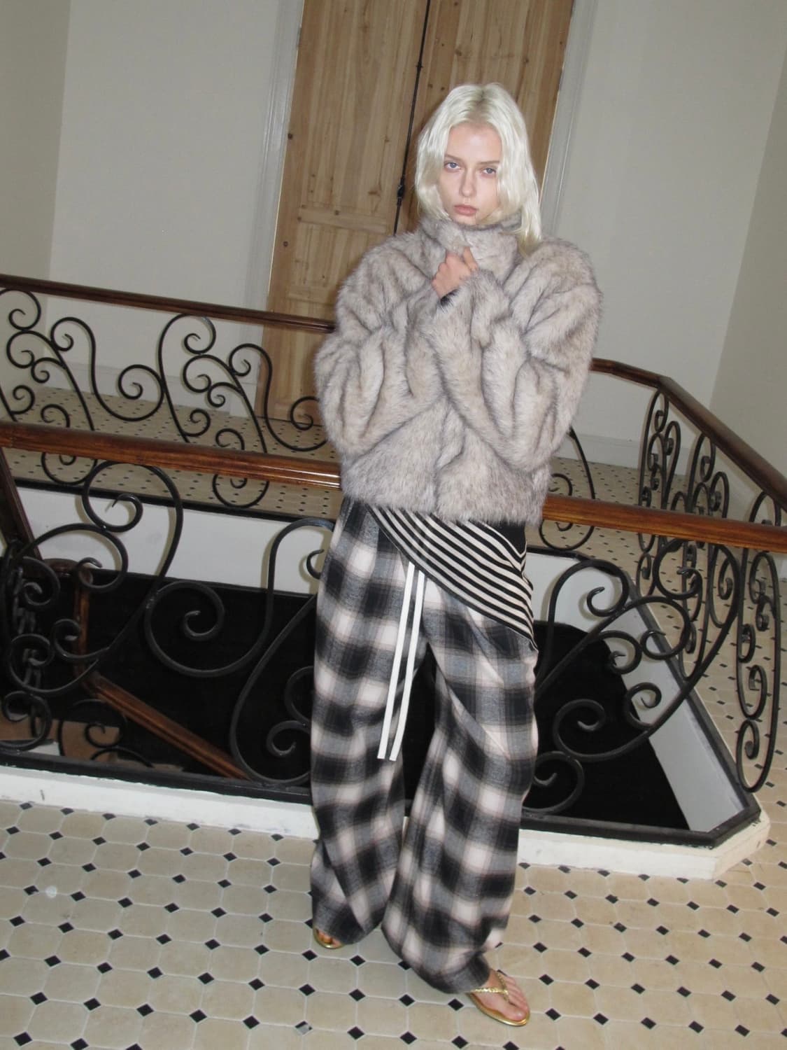 BOLD italic 에코 퍼 코트 상품이미지4