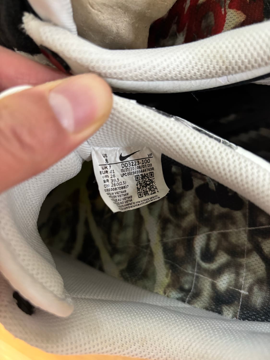 나이키 피스마이너스원 에어포스 260판매합니다 상품이미지8