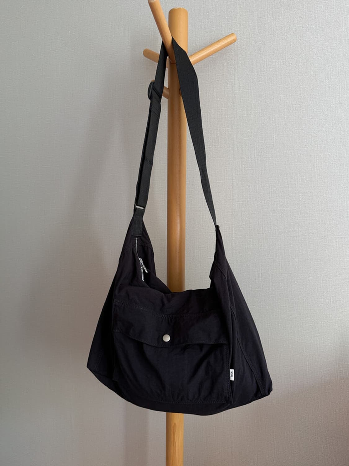 MHL - Soft Shoulder Bag (Natural Black) 상품이미지1