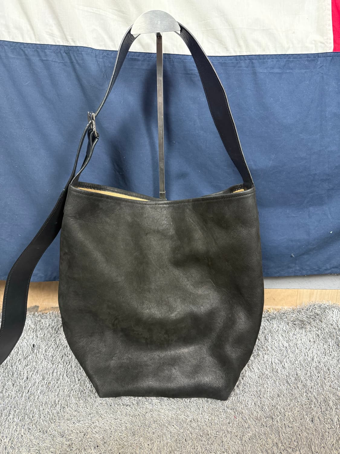 The barnet 더바넷 버킷 누벅 토트백/블랙 상품이미지2