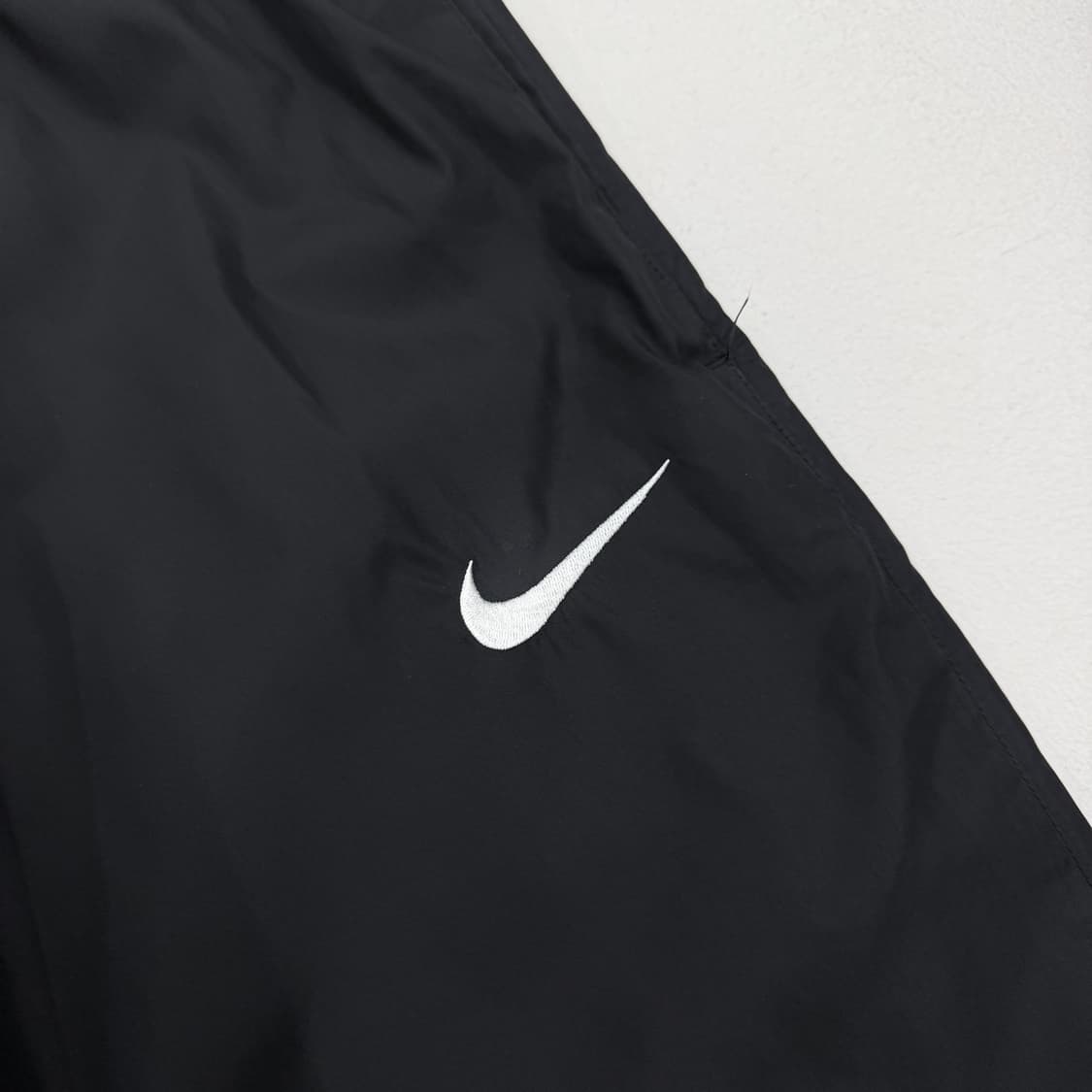 나이키 스우시 올드스쿨 와이드 바람막이 트랙팬츠 상품이미지3