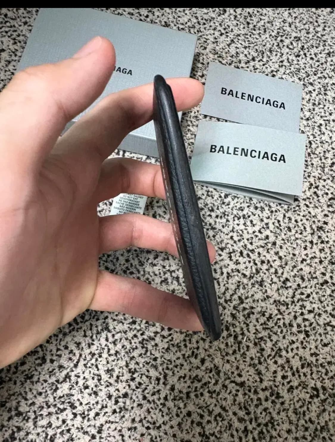 발렌시아가 그레이니 카드지갑 상품이미지5