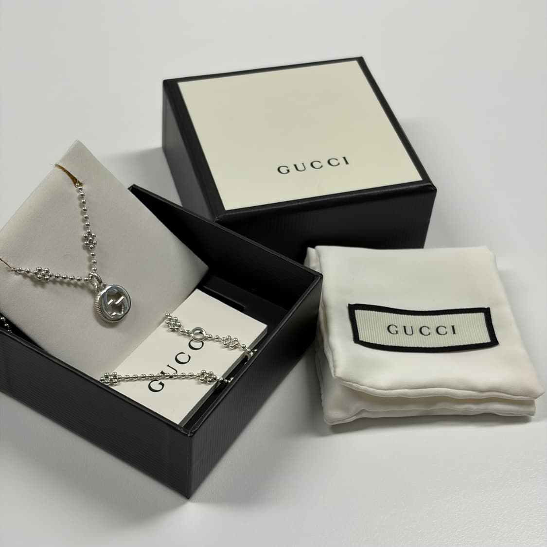 구찌 플라워 볼 목걸이 상품이미지1