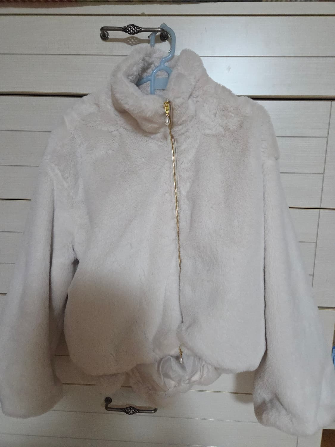 엑시즈팜 axes femme 퍼자켓 아이보리 상품이미지1