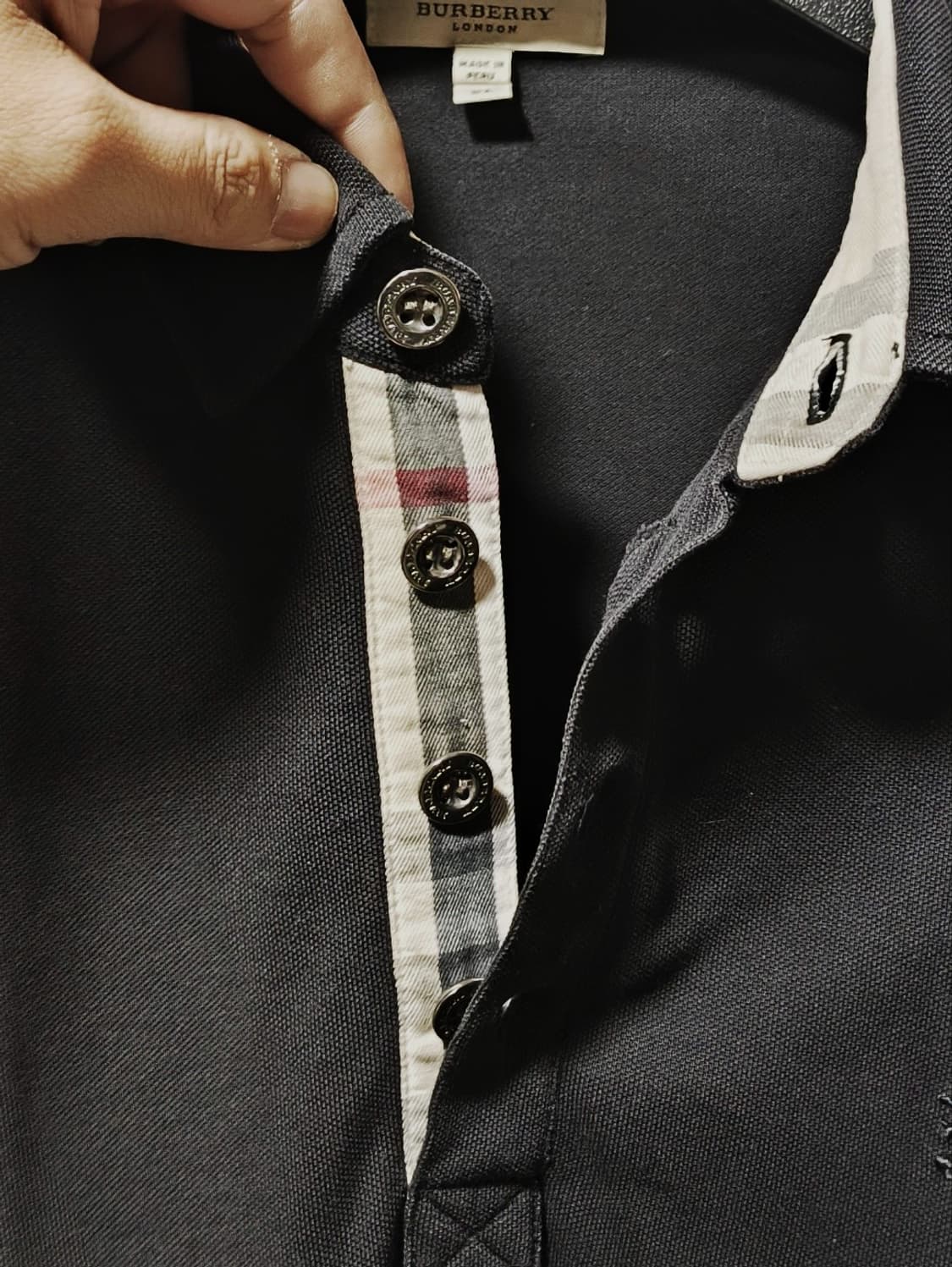 XL 버버리 카라넥 티셔츠 블랙 상품이미지3