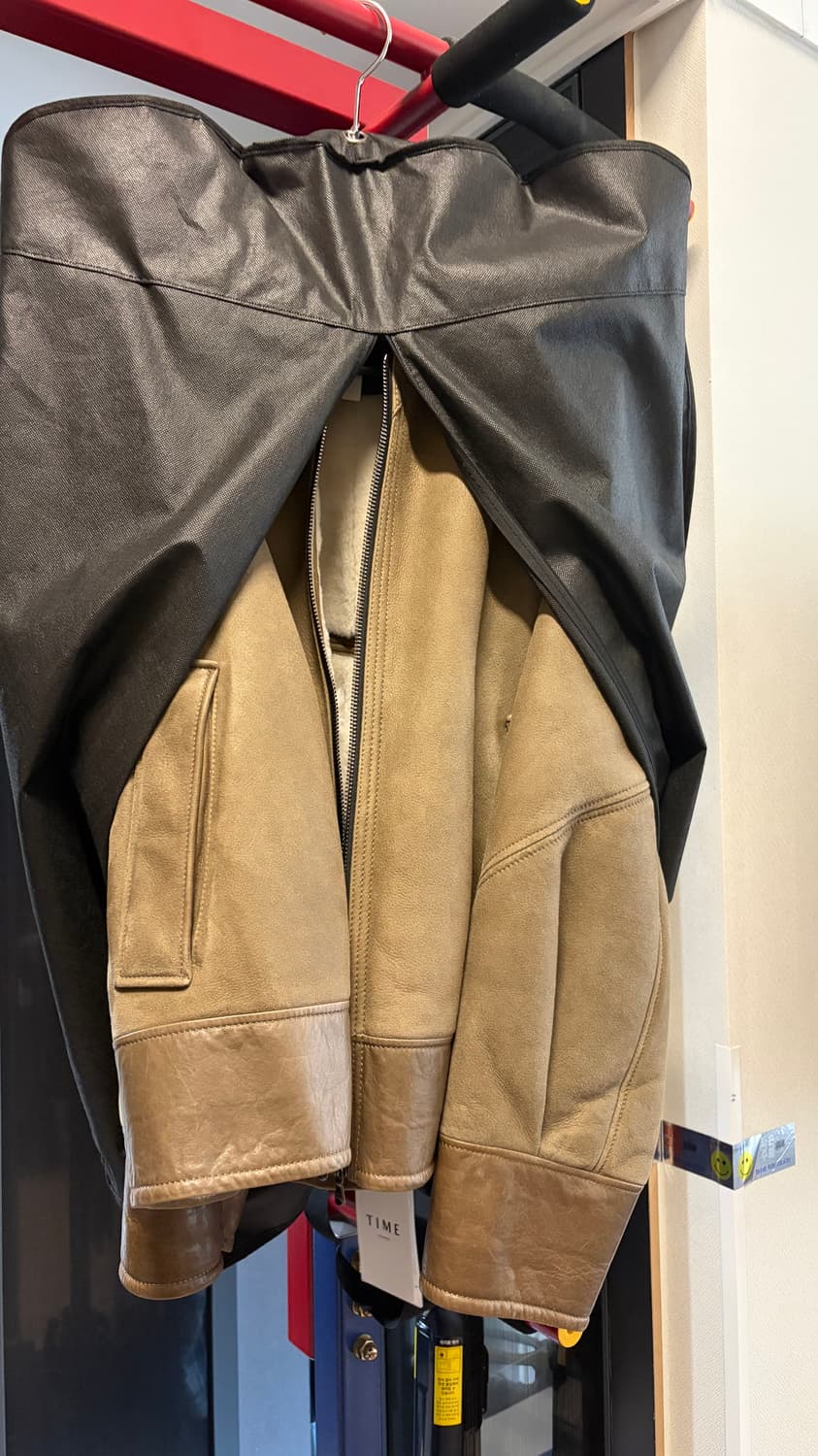 타임옴므 22fw 무스탕 카키 상품이미지2