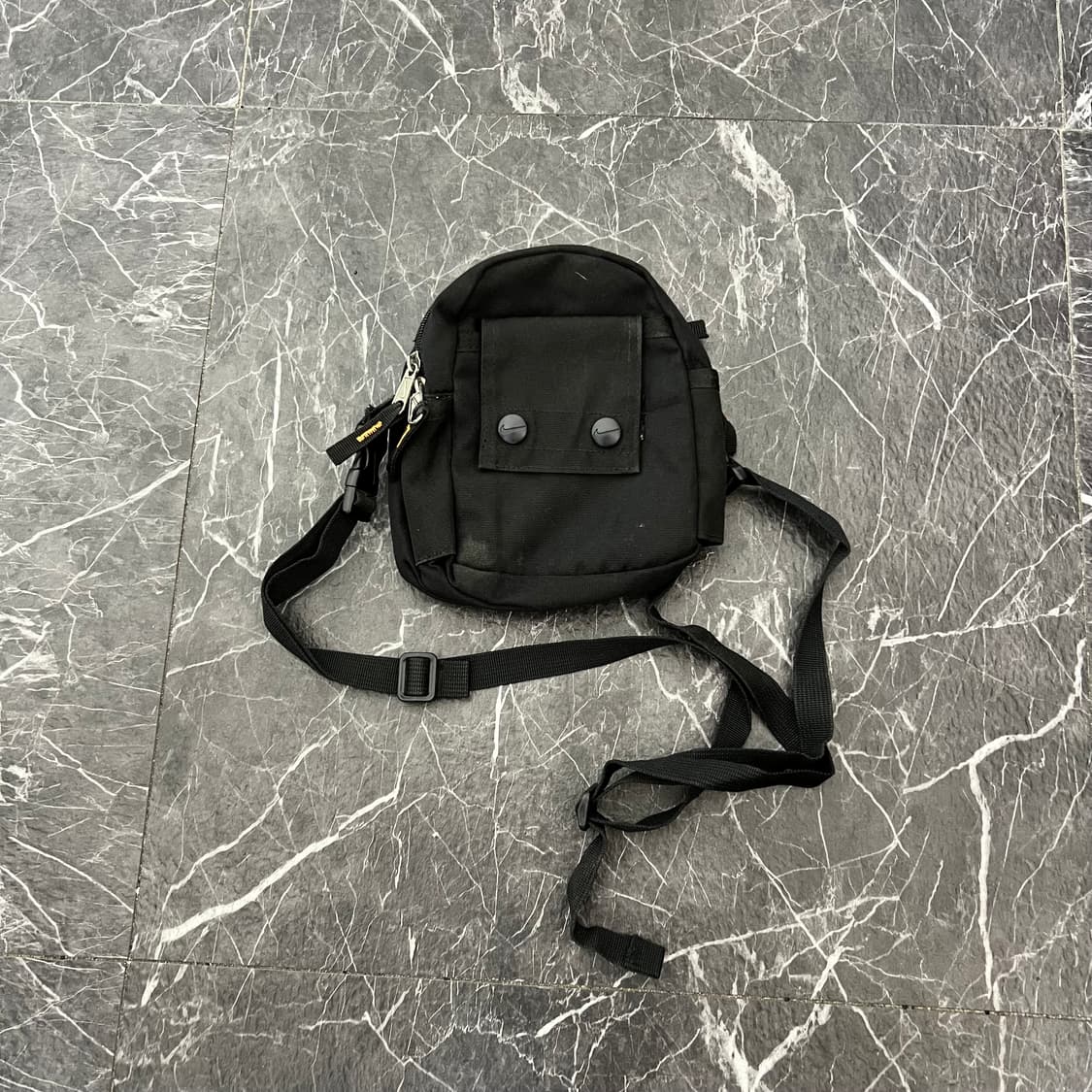 나이키 스우시 00s 미니 크로스백 상품이미지2