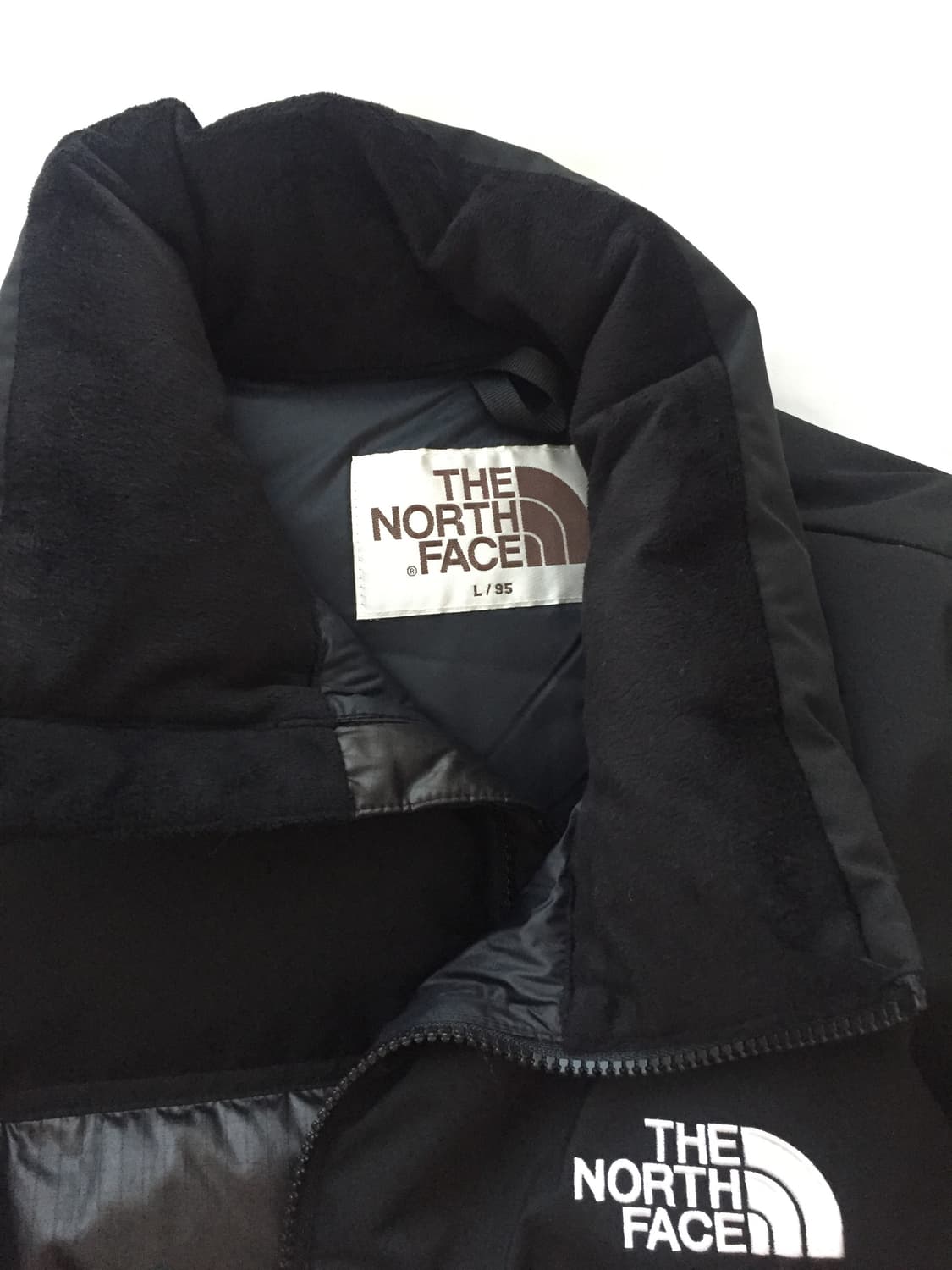 1회 착용) 노스페이스 눕시 숏패딩 블랙 상품이미지2