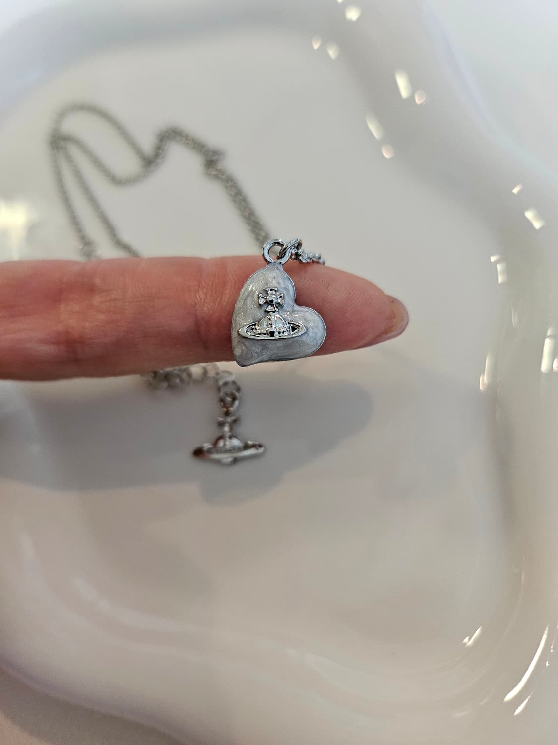 비비안웨스트우드 업사이클링 하트 목걸이 상품이미지1