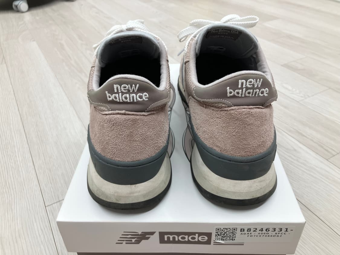 뉴발란스 990V1 KITH 콜라보 판매합니다 상품이미지5