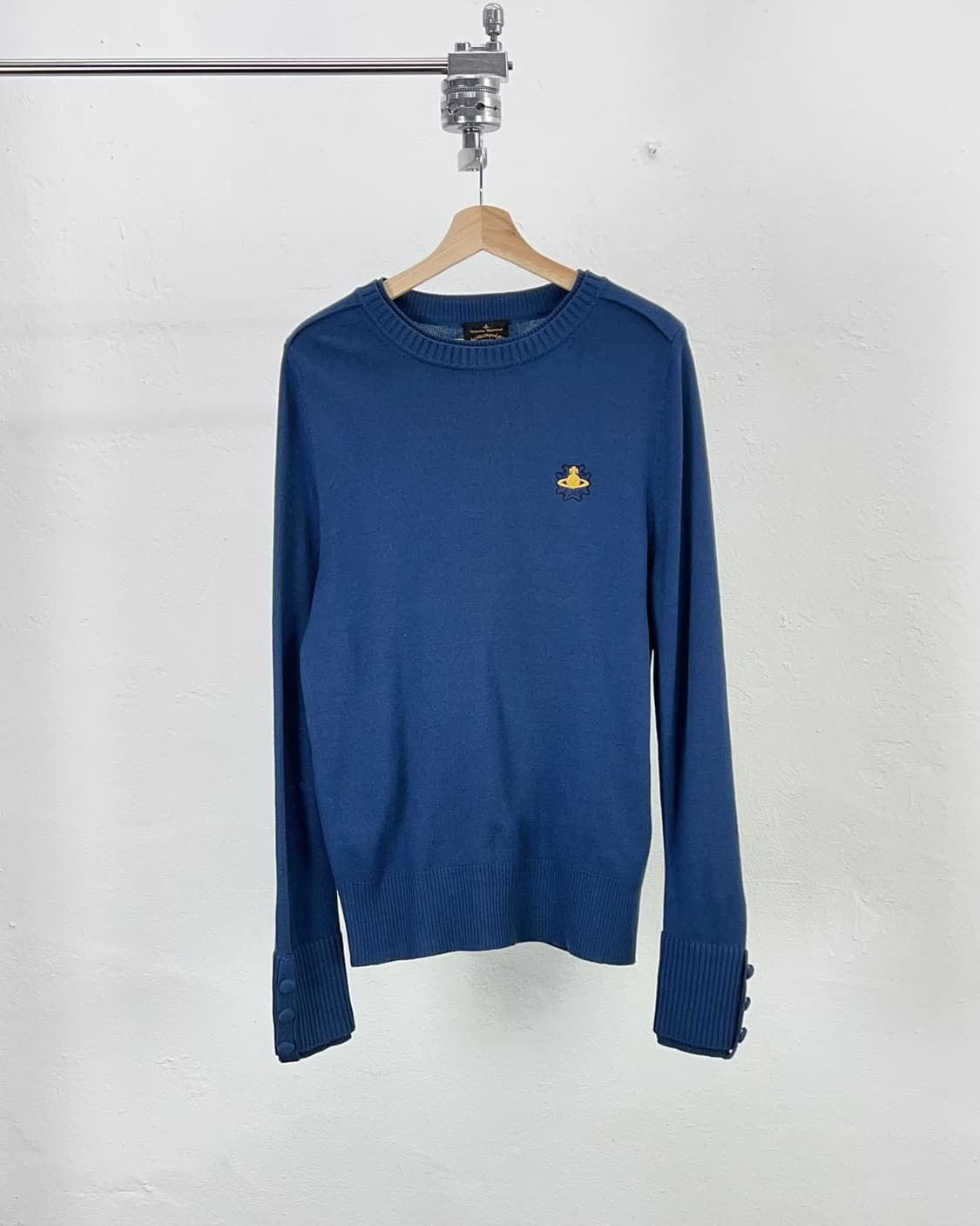 비비안 웨스트우드 앵글로마니아 라운드 ORB 로고 레이어 니트 스웨터 상품이미지1