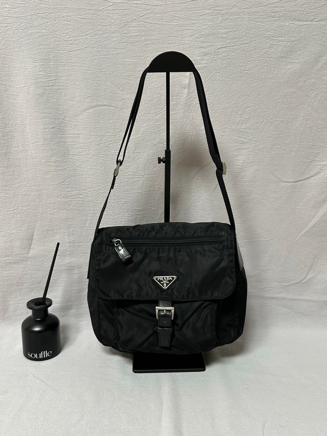 (A급)프라다 버클 크로스백 나일론 테수토 포코노 주우재백 상품이미지1