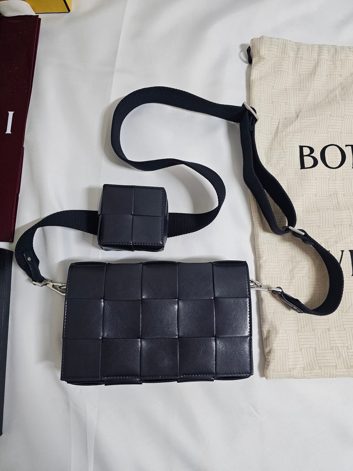 보테가 베네타 멀티카세트백 상품이미지2