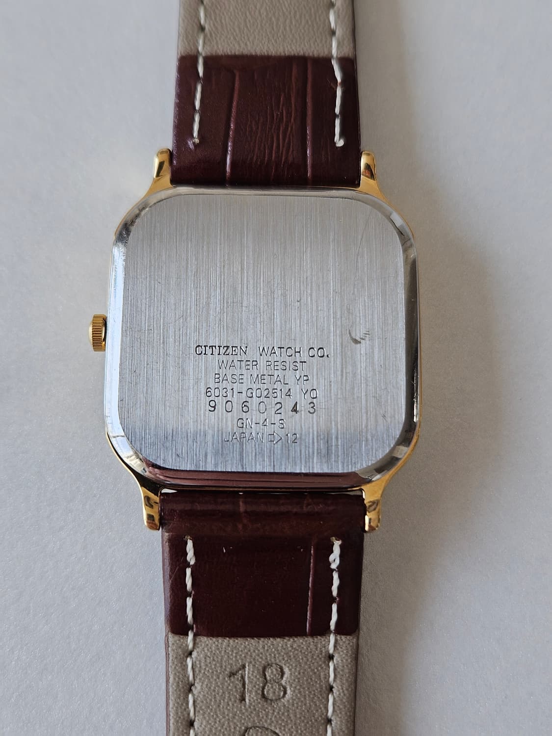 시티즌 호머 쿼츠 사각 스퀘어 금장 가죽 시계 상품이미지4