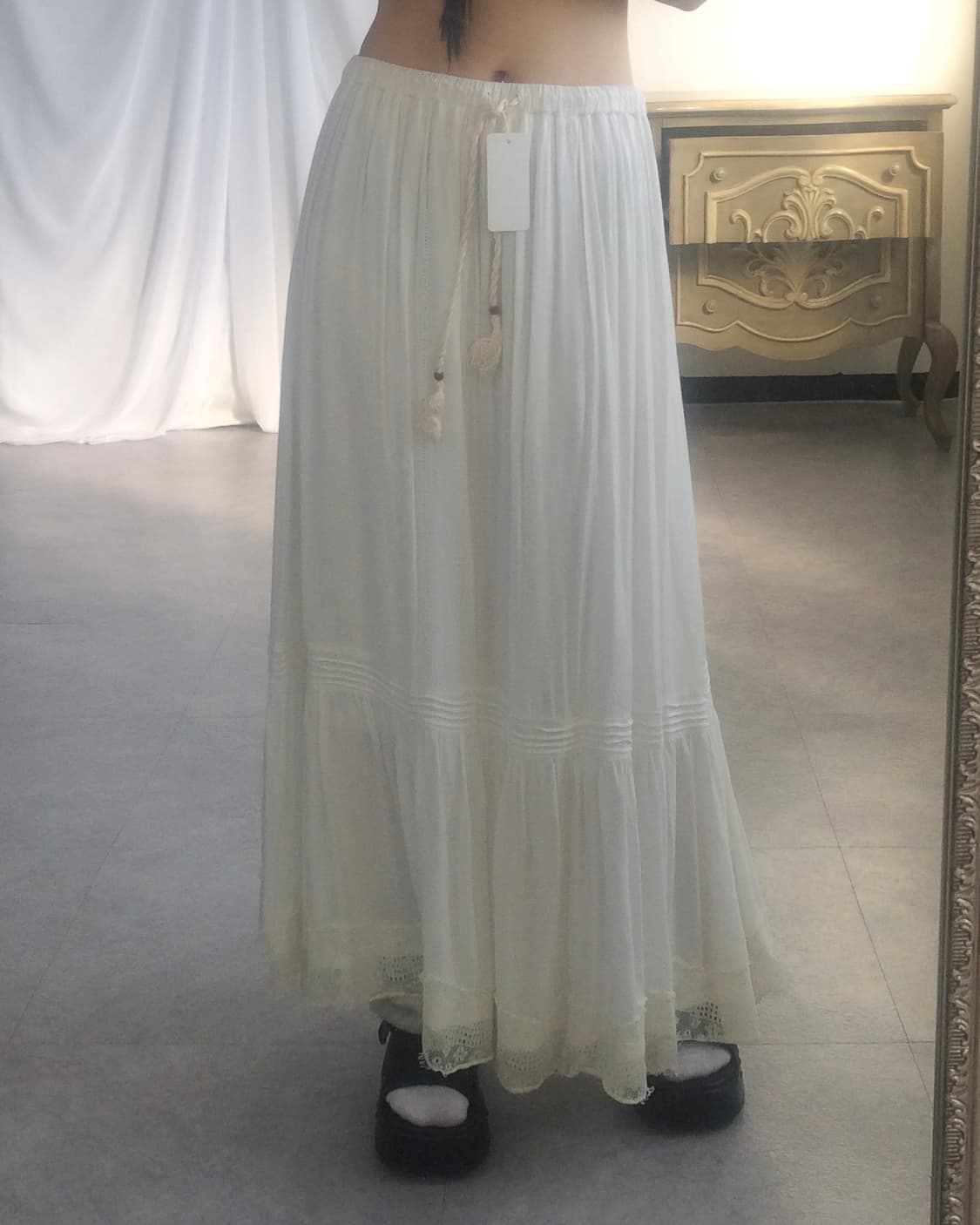 Lace point white long skirt 상품이미지6